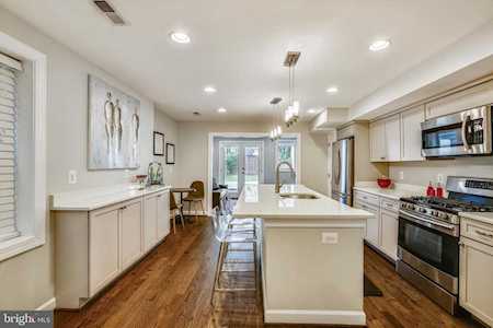 320 Henry St N Alexandria, VA 22314
