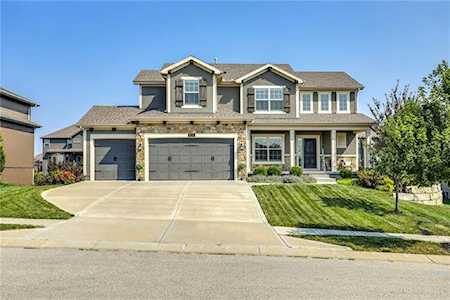 8124 NW 89th Terrace Kansas City, MO 64153