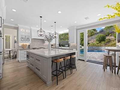 1 Brownsbury Rd Laguna Niguel, CA 92677