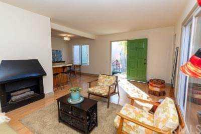 218 16th St #D Huntington Beach, CA 92648