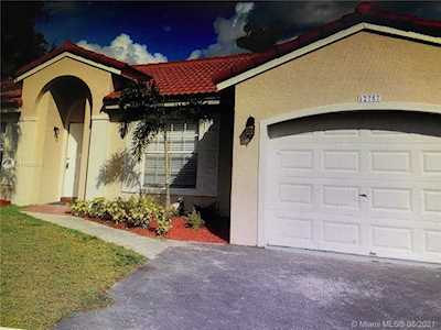 12757 NW 13th St Sunrise, FL 33323