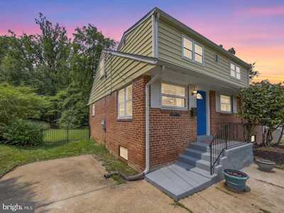 7107 Hickory Hill Rd Falls Church, VA 22042