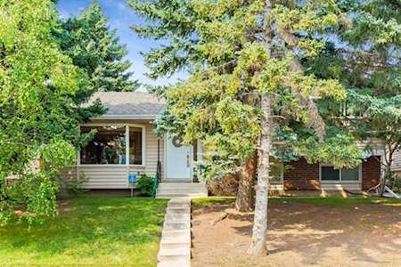 356 Norseman Rd NW Calgary, AB T2K 5M5