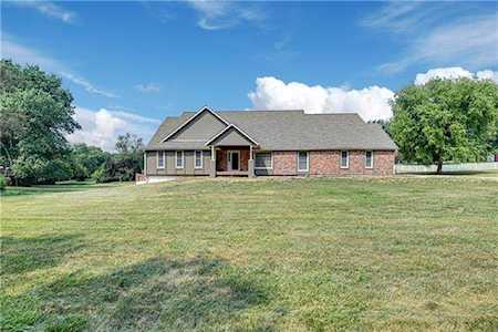 16240 Outlook Ave Stilwell, KS 66085