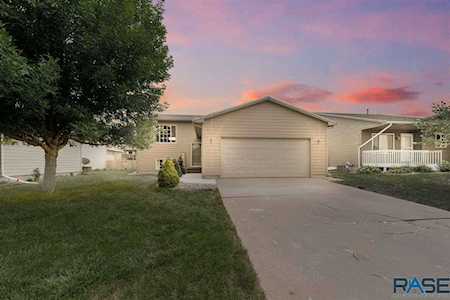 7825 W Stoney Creek St Sioux Falls, SD 57106