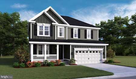 10203 Governors Ln Fredericksburg, VA 22408