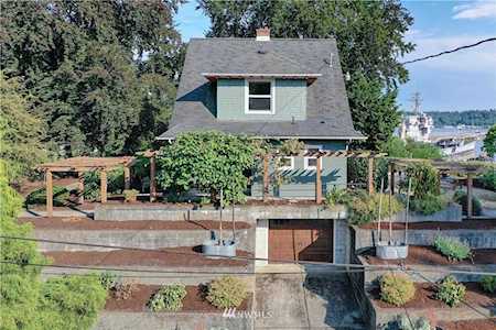 732 S Summit Ave Bremerton, WA 98312