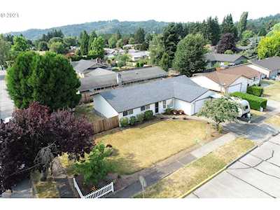 4403 Constitution Ln Longview, WA 98632