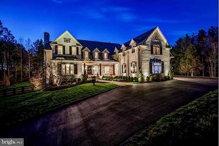 22553 Creighton Farms Dr Leesburg, VA 20175