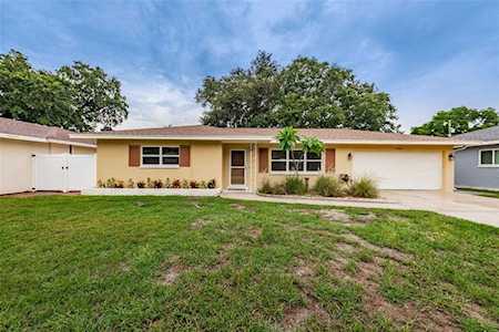 656 Marjon Ave Dunedin, FL 34698