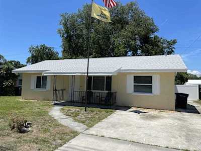 10737 61st Ave Seminole, FL 33772