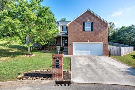 8256 Woodpath Ln Powell, TN 37849