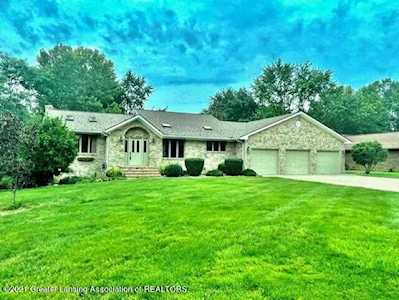7139 Willow Woods Circle Lansing, MI 48917