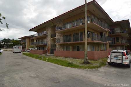 4850 SW 63rd Ter #312 Davie, FL 33314