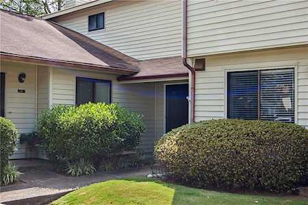 1156 Country Ct Lawrenceville, GA 30044