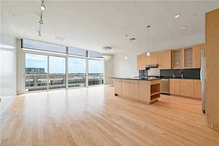 555 E 5th ST #521 Austin, TX 78701