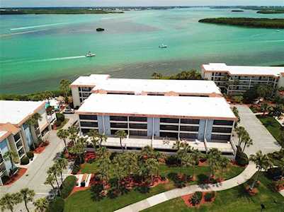 1551 Beach Rd #409 Englewood, FL 34223