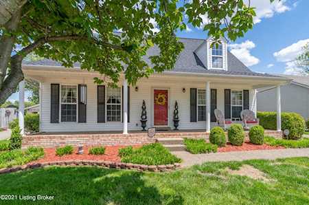 10521 Charleswood Rd Louisville, KY 40229
