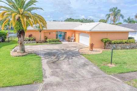 2187 Waterside Dr Clearwater, FL 33764