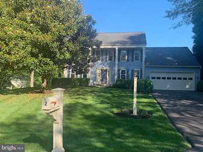 2 Bitterroot Ct Rockville, MD 20853
