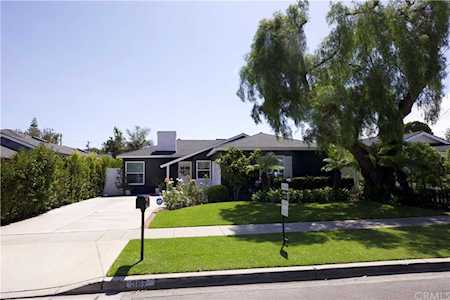 367 Magnolia St Costa Mesa, CA 92627