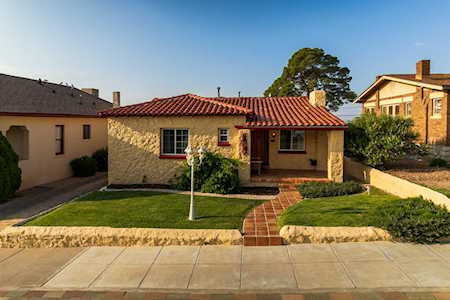 2712 Altura Ave El Paso, TX 79930
