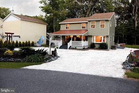5 Holly Ct Ocean Pines, MD 21811
