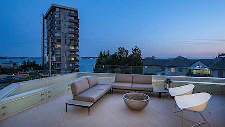 2173 Argyle Avenue West Vancouver, BC V7V 1A2