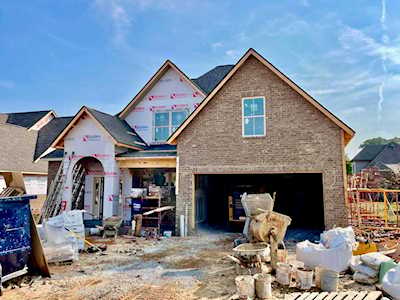 137 Chimney Rock Dr Lenoir City, TN 37771