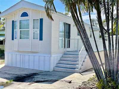 3706 116th St W Bradenton, FL 34210