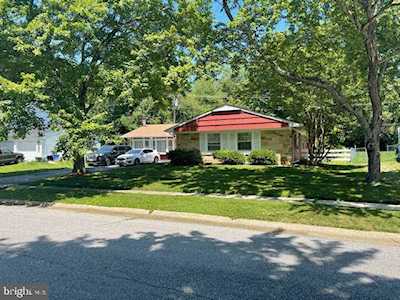 12208 Malin Ln Bowie, MD 20715