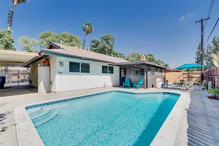 3740 Banbury Dr Riverside, CA 92505
