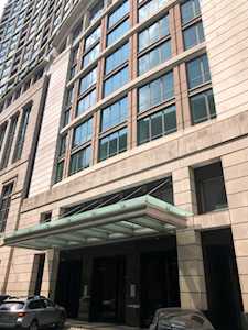 130 N Garland Ct #1308 Chicago, IL 60602