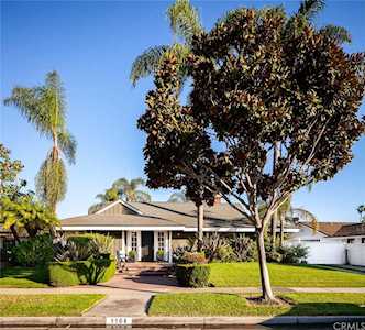 1106 Pembroke Ln Newport Beach, CA 92660