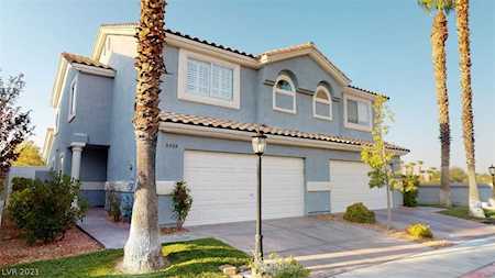 8404 Pacific Fountain Ave Las Vegas, NV 89117