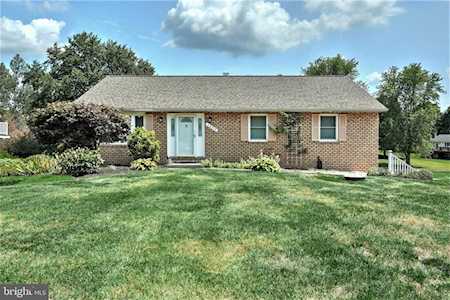 1006 Heritage Dr Gettysburg, PA 17325