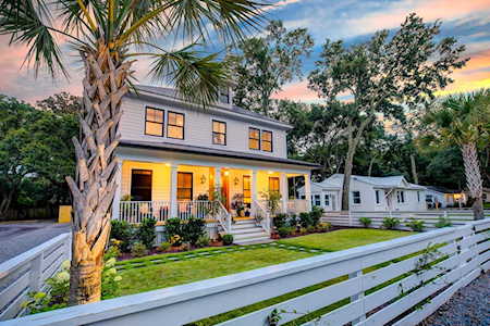 753 Mccants Dr Mount Pleasant, SC 29464