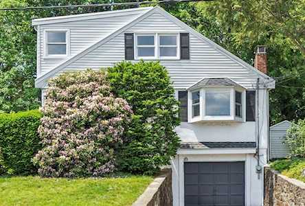 177 Newport Street Arlington, MA 02476