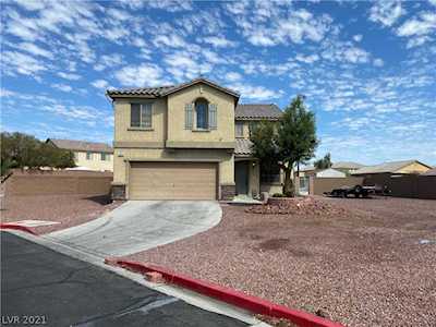 3805 Purple Bloom Ct Las Vegas, NV 89122