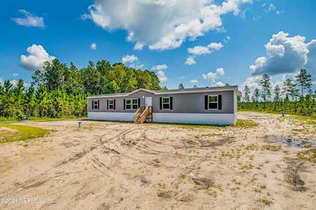 2515 Will Elledge Rd Glen St. Mary, FL 32087