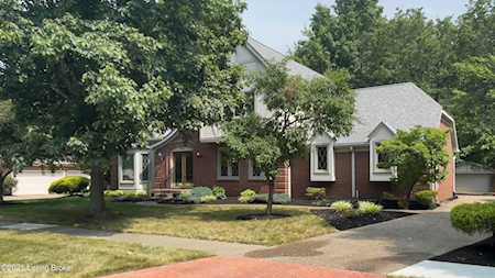 9909 Colonnades Pl Louisville, KY 40299