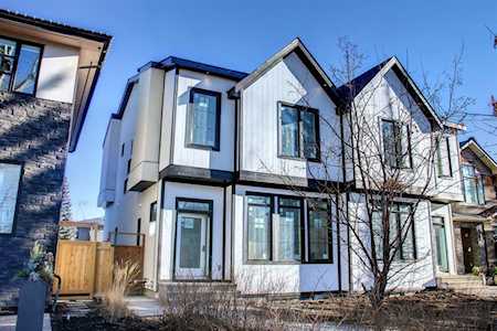 4602 17 St SW Calgary, AB T2T 4R2