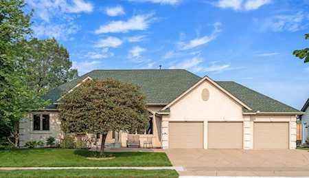 8031 Narcissus Lane N Maple Grove, MN 55311