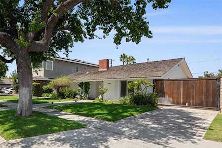 5137 E Vista Hermosa St Long Beach, CA 90815