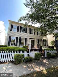 938 Rockborn St Gaithersburg, MD 20878