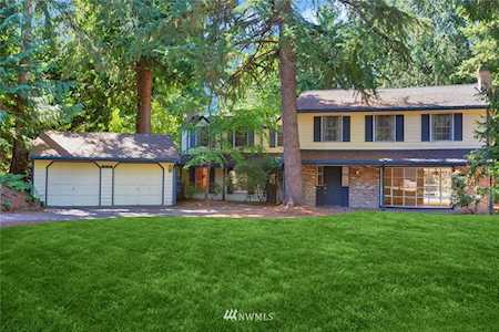 3113 Sahalee Dr W Sammamish, WA 98074
