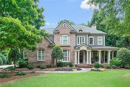 6040 Laurel Oak Dr Suwanee, GA 30024