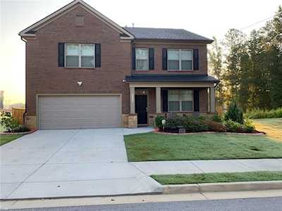 3223 Hawthorn Farm Blvd Loganville, GA 30052