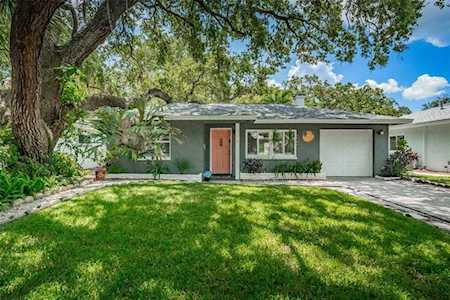729 Wood St Dunedin, FL 34698