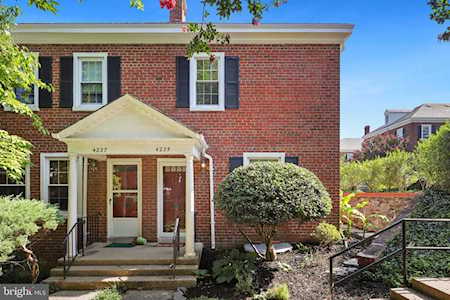 4225 32nd Rd Arlington, VA 22206